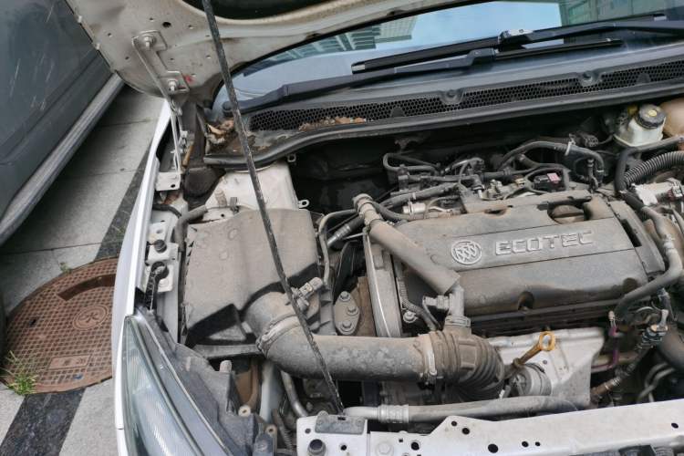 Used Buick GT 2013 XT 1.6T Automatic New Sharp Sport Edition Engine Bay Right