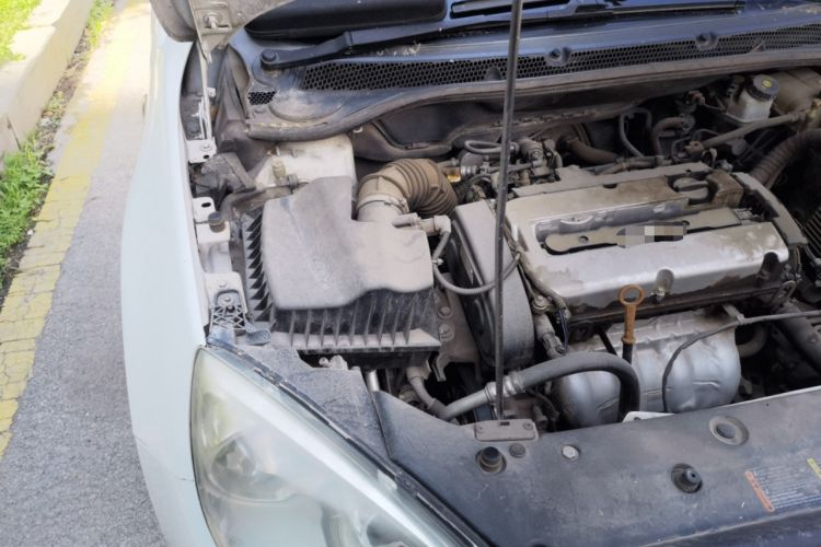 Used Buick GT 2013 GT 1.6L Automatic Comfort Edition Engine Bay Right