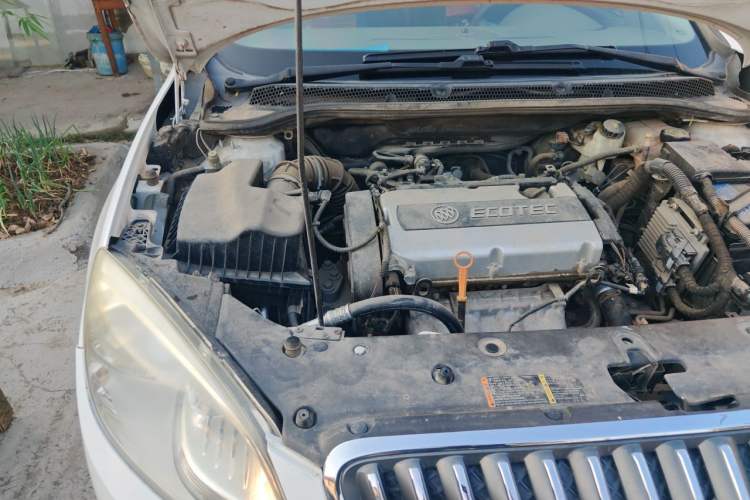 Used Buick GT 2013 GT 1.6L Automatic Comfort Edition Engine Bay Right