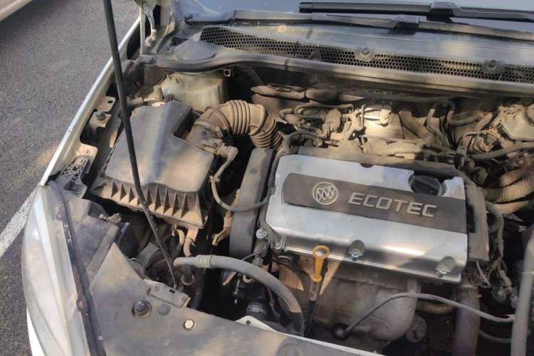 Used Buick GT 2013 GT 1.6L Manual Entry-Level Model Engine Bay Right