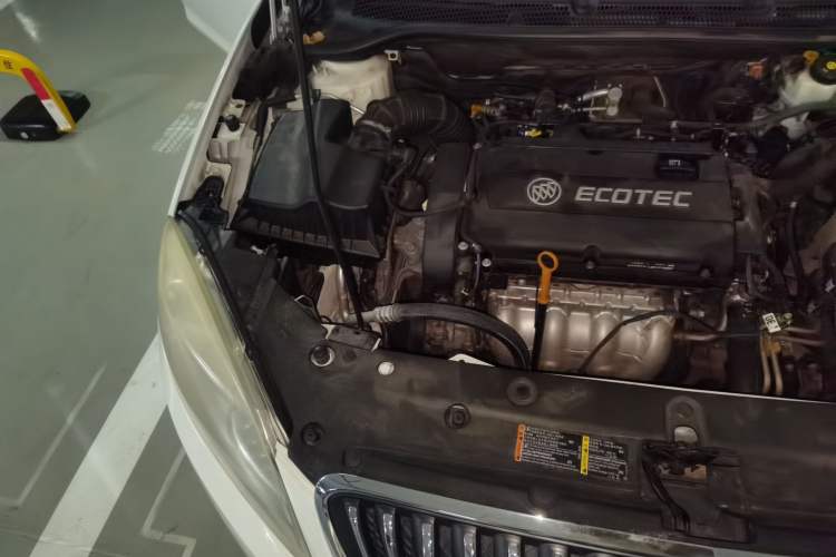 Used Buick GT 2013 GT 1.6L Automatic Fashion Edition Engine Bay Right