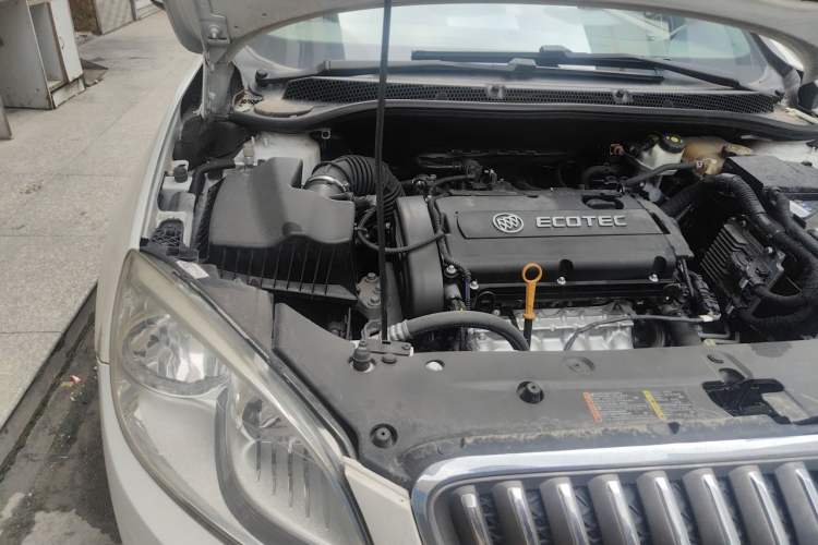 Used Buick GT 2013 GT 1.6L Automatic Fashion Edition Engine Bay Right
