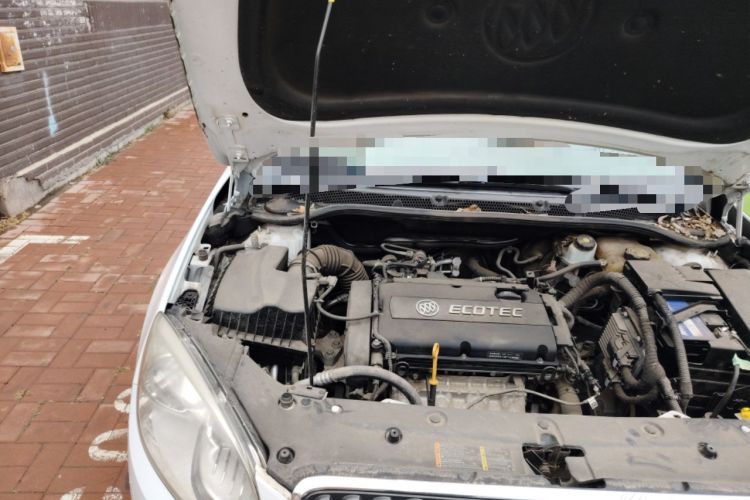 Used Buick GT 2013 GT 1.6L Manual Entry-Level Model Engine Bay Right