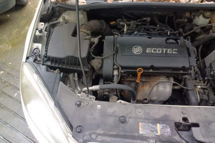 Used Buick GT 2013 GT 1.8L Automatic Fashion Edition Engine Bay Right
