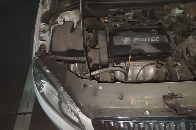 Used Buick GT 2013 GT 1.6L Automatic Fashion Edition Engine Bay Right