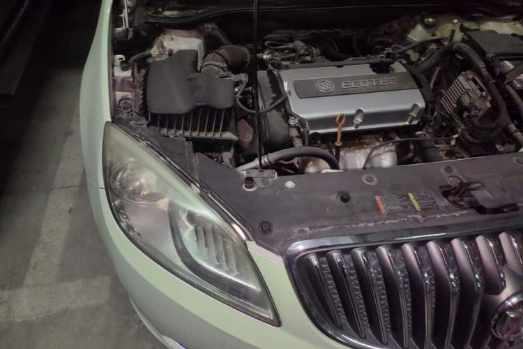 Used Buick GT 2013 GT 1.6L Automatic Fashion Edition Engine Bay Right