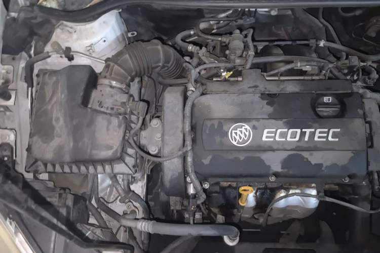 Used Buick GT 2013 GT 1.6L Manual Entry-Level Model Engine Bay Right