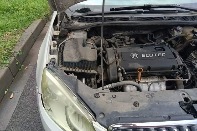 Used Buick GT 2013 GT 1.6L Manual Entry-Level Model Engine Bay Right