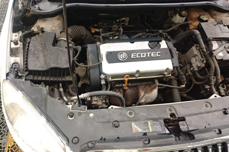 Used Buick GT 2013 GT 1.6L Manual Entry-Level Model Engine Bay Right