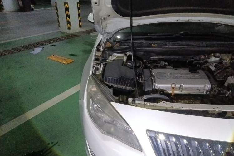 Used Buick GT 2013 XT 1.6L Automatic Fashion Edition Engine Bay Right