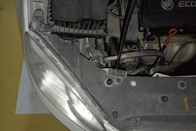 Used Buick GT 2013 GT 1.8L Automatic Fashion Edition Engine Bay Right