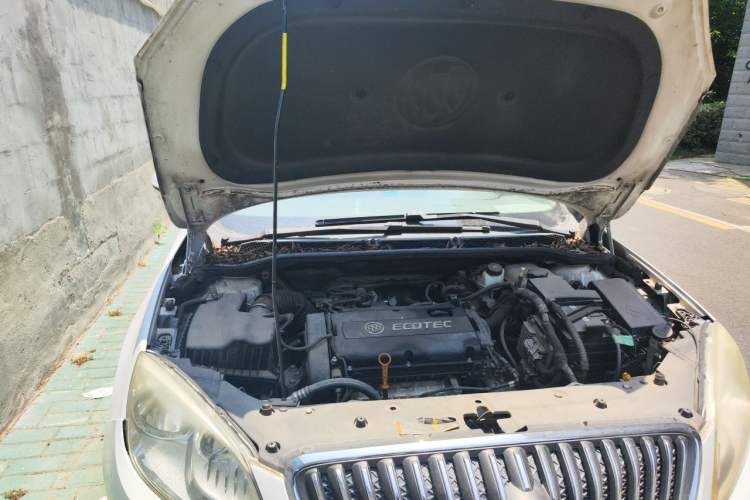 Used Buick GT 2013 GT 1.6L Automatic Fashion Edition Engine Bay Right