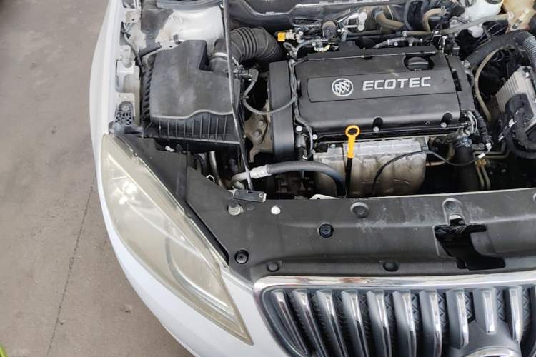 Used Buick GT 2013 GT 1.6L Automatic Fashion Edition Engine Bay Right