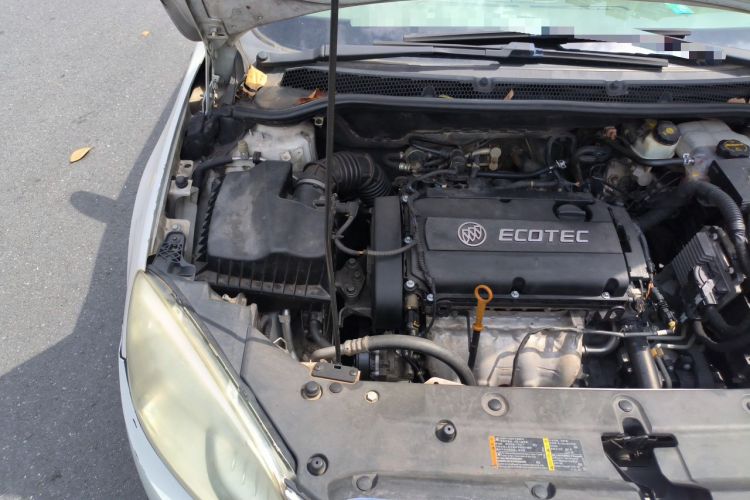 Used Buick GT 2013 GT 1.6L Automatic Fashion Edition Engine Bay Right