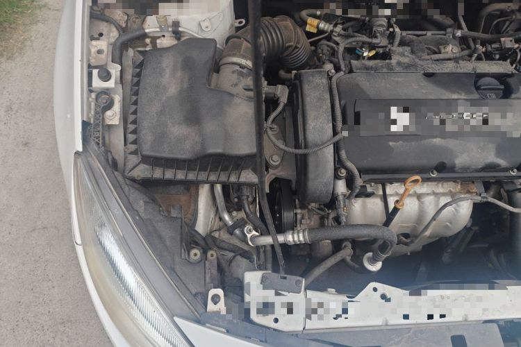 Used Buick GT 2013 XT 1.6L Automatic Fashion Edition Engine Bay Right