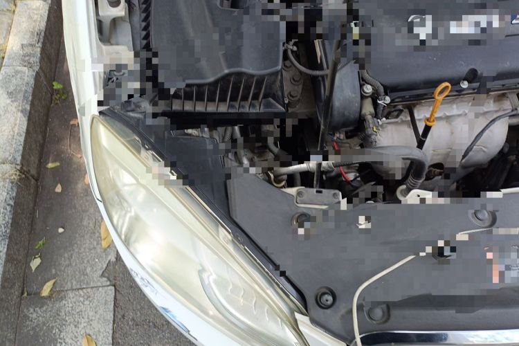 Used Buick GT 2013 GT 1.6L Automatic Fashion Edition Engine Bay Right