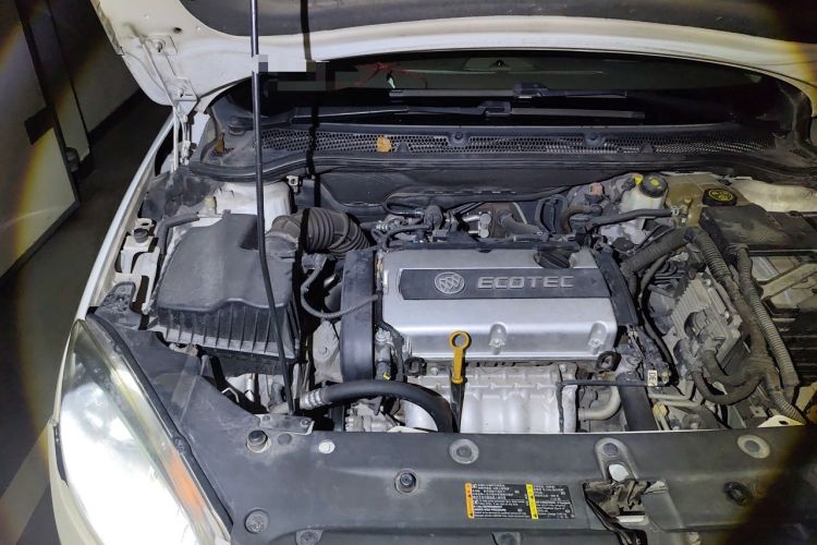 Used Buick GT 2013 GT 1.6L Automatic Fashion Edition Engine Bay Right