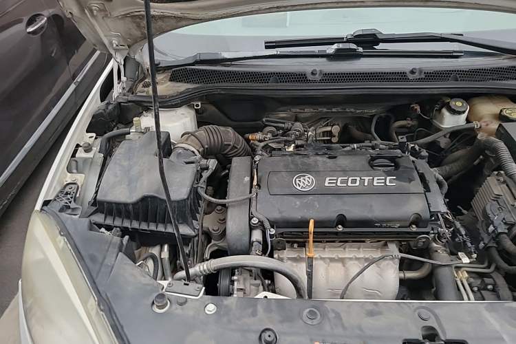 Used Buick GT 2013 GT 1.6L Automatic Fashion Edition Engine Bay Right