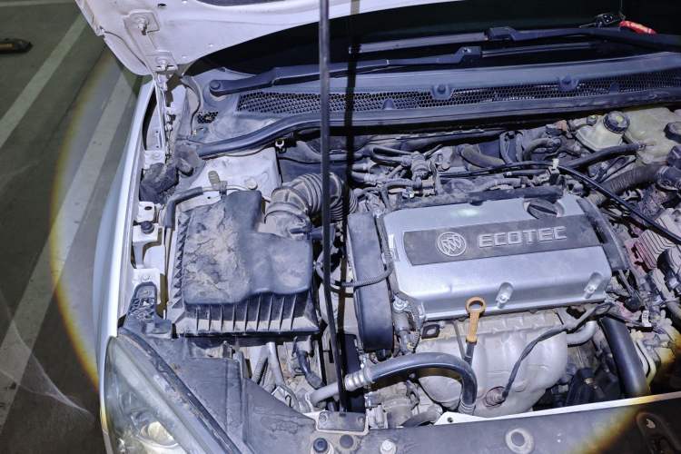 Used Buick GT 2013 GT 1.6L Automatic Fashion Edition Engine Bay Right
