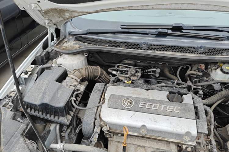 Used Buick GT 2013 GT 1.6L Automatic Fashion Edition Engine Bay Right