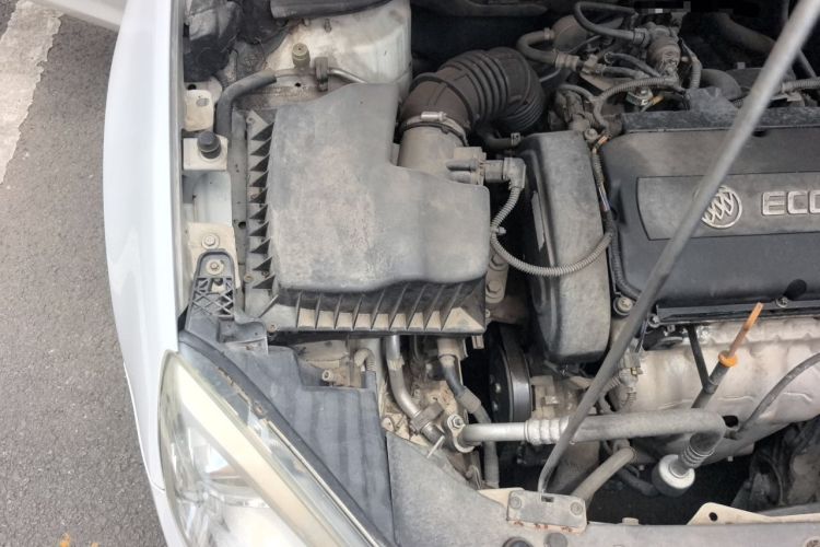 Used Buick GT 2013 GT 1.6L Automatic Fashion Edition Engine Bay Right