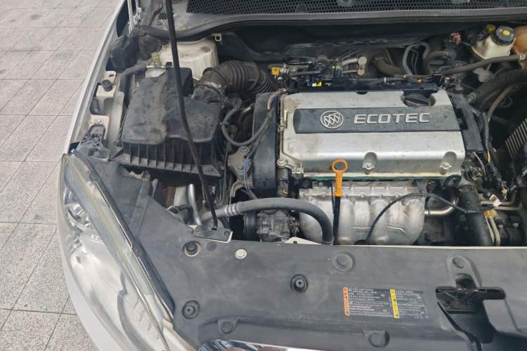 Used Buick GT 2013 GT 1.6L Automatic Fashion Edition Engine Bay Right