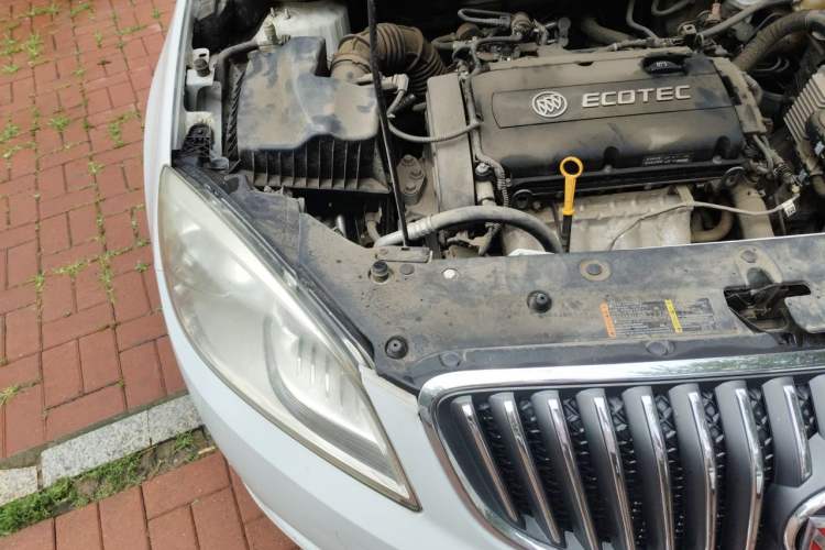 Used Buick GT 2013 GT 1.6L Manual Entry-Level Model Engine Bay Right