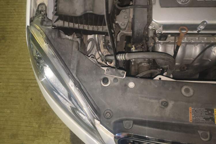 Used Buick GT 2013 GT 1.6L Automatic Fashion Edition Engine Bay Right