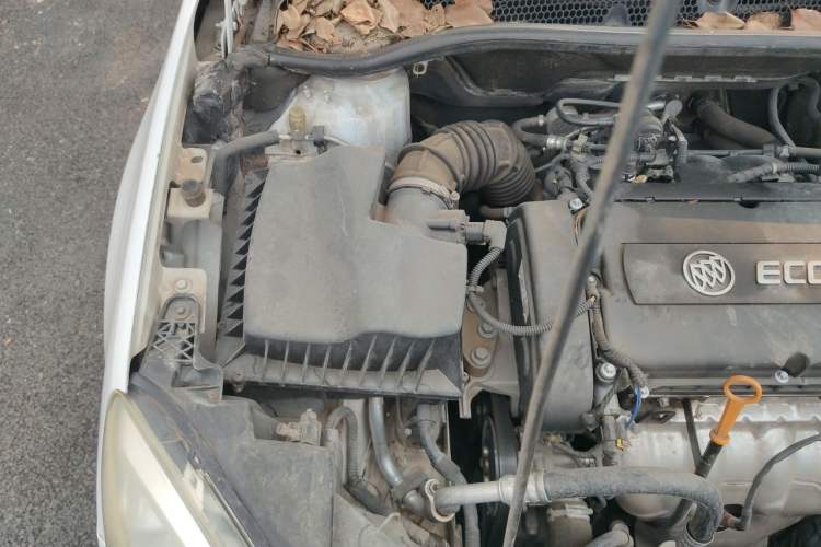 Used Buick GT 2013 GT 1.6L Automatic Fashion Edition Engine Bay Right