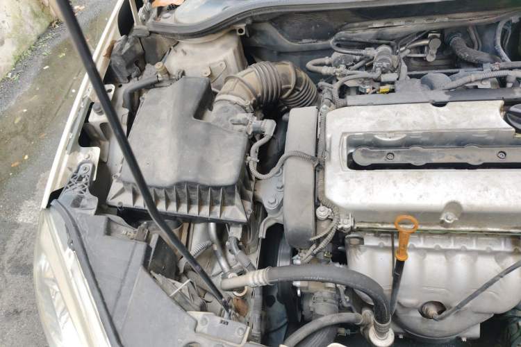 Used Buick GT 2013 GT 1.6L Automatic Fashion Edition Engine Bay Right