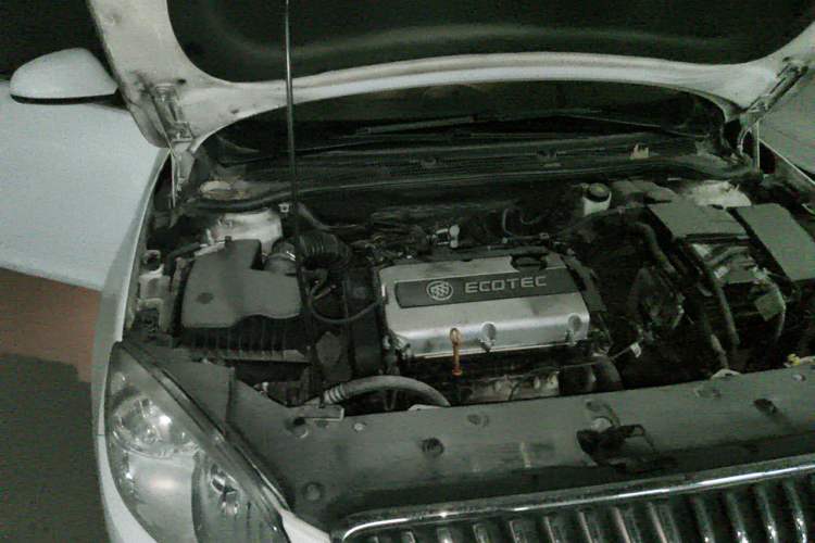 Used Buick GT 2013 GT 1.6L Manual Entry-Level Model Engine Bay Right