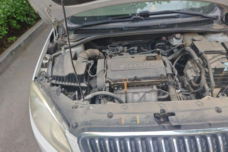 Used Buick GT 2013 GT 1.6L Automatic Fashion Edition Engine Bay Right