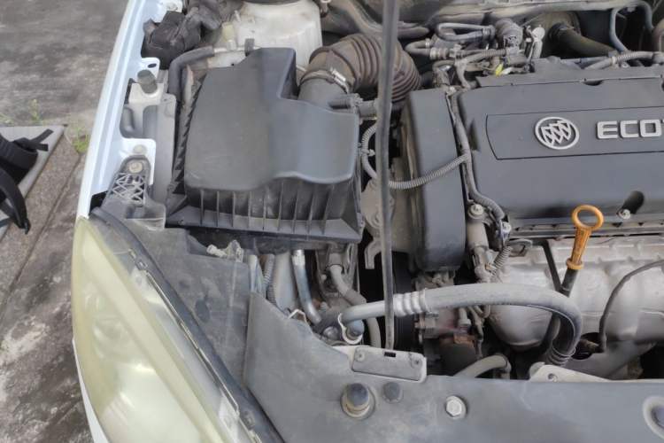 Used Buick GT 2013 GT 1.6L Automatic Fashion Edition Engine Bay Right