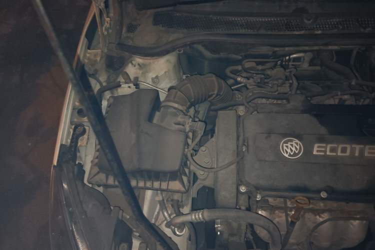 Used Buick GT 2013 XT 1.6L Automatic Fashion Edition Engine Bay Right