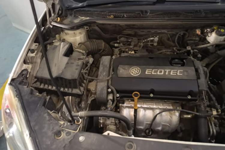 Used Buick GT 2013 GT 1.6L Automatic Fashion Edition Engine Bay Right