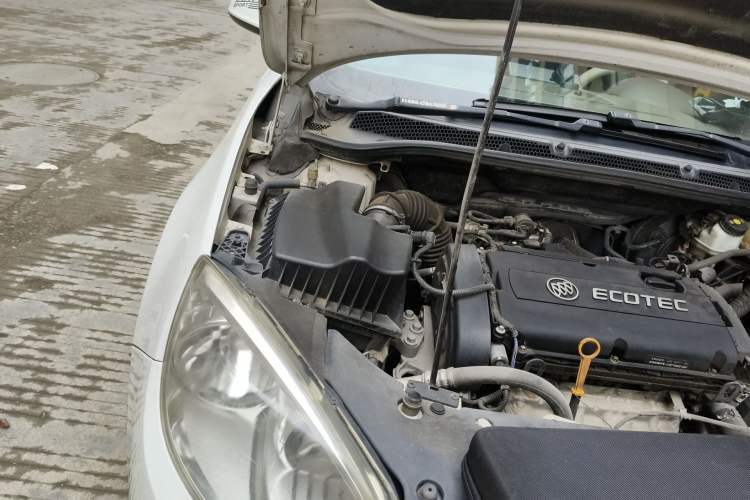 Used Buick GT 2013 GT 1.6L Manual Comfort Edition Engine Bay Right