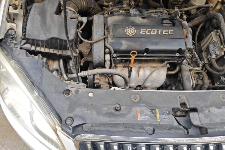 Used Buick GT 2013 GT 1.6L Automatic Fashion Edition Engine Bay Right