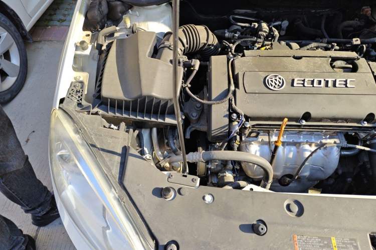 Used Buick GT 2013 GT 1.6L Automatic Comfort Edition Engine Bay Right