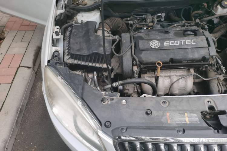 Used Buick GT 2013 GT 1.6L Automatic Fashion Edition Engine Bay Right