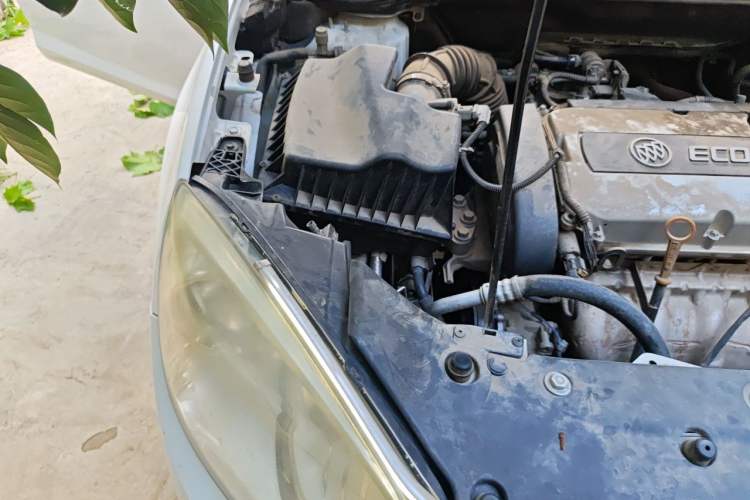 Used Buick GT 2013 GT 1.6L Automatic Fashion Edition Engine Bay Right