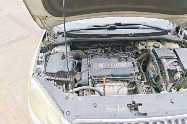 Used Buick GT 2013 GT 1.6L Automatic Fashion Edition Engine Bay Right