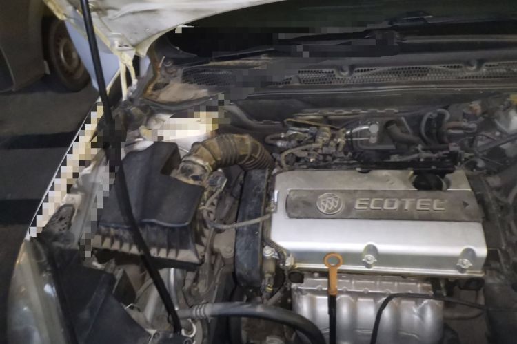 Used Buick GT 2013 GT 1.6L Automatic Fashion Edition Engine Bay Right