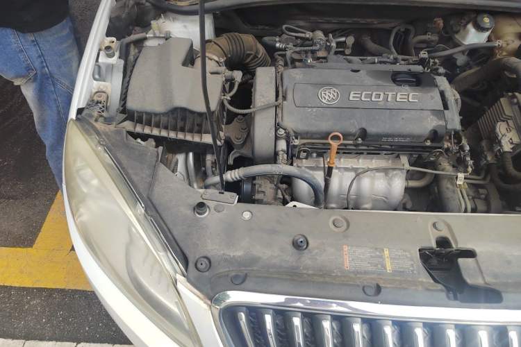 Used Buick GT 2013 GT 1.6L Automatic Fashion Edition Engine Bay Right