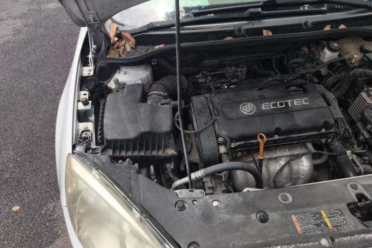 Used Buick GT 2013 GT 1.6L Automatic Fashion Edition Engine Bay Right