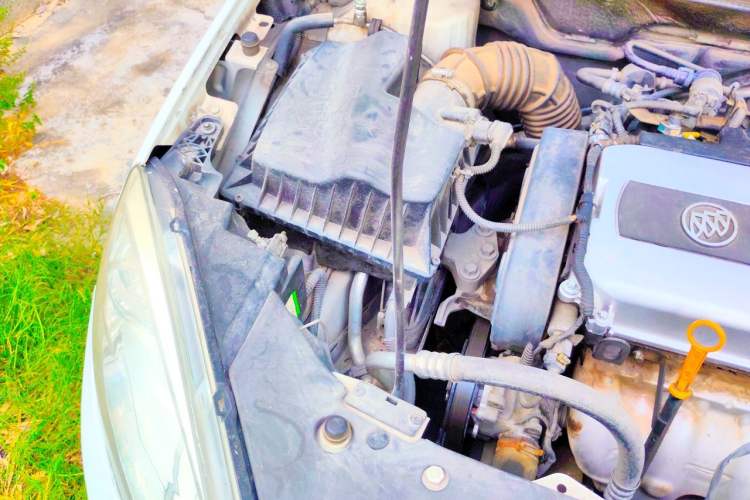 Used Buick GT 2013 GT 1.6L Automatic Fashion Edition Engine Bay Right