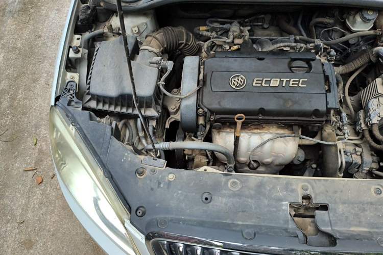 Used Buick GT 2013 GT 1.6L Automatic Fashion Edition Engine Bay Right