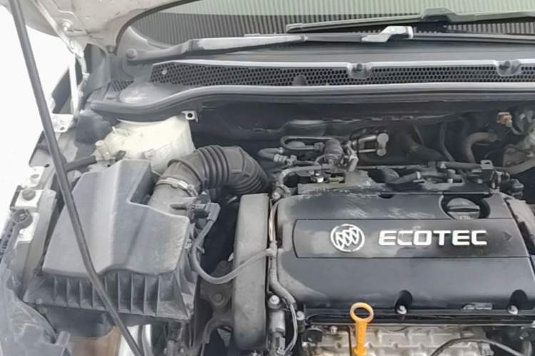 Used Buick GT 2013 XT 1.6L Automatic Fashion Edition Engine Bay Right