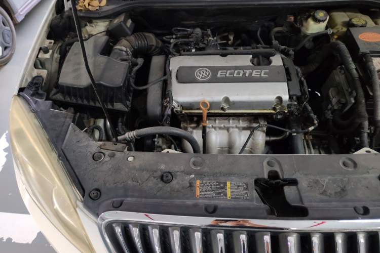 Used Buick GT 2013 GT 1.6L Automatic Fashion Edition Engine Bay Right