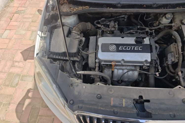 Used Buick GT 2013 GT 1.6L Manual Entry-Level Model Engine Bay Right