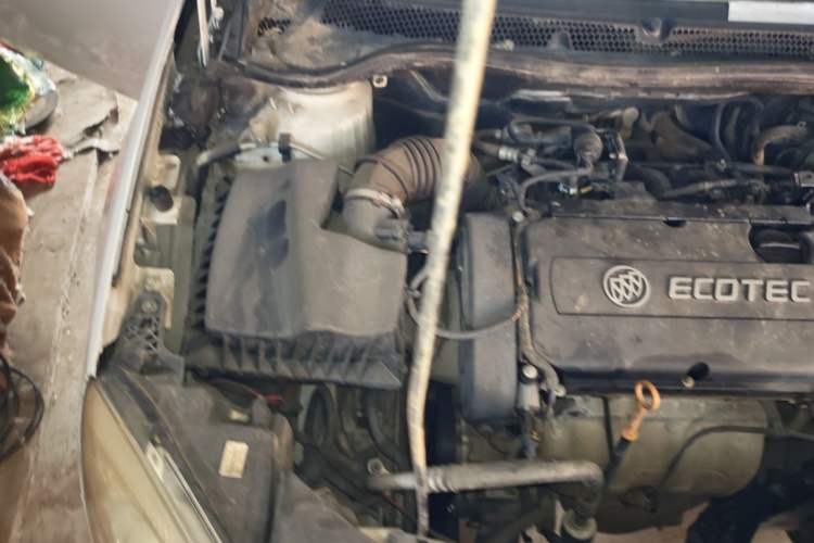 Used Buick GT 2013 GT 1.6L Automatic Fashion Edition Engine Bay Right